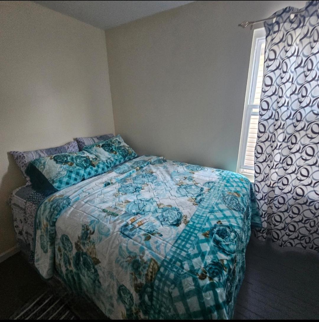 Divine Villa And Resorts 67 Sherman 5Mins To Ewr Airport And 4Mins To Penn Station Newark, 20Mins To New York Exterior photo
