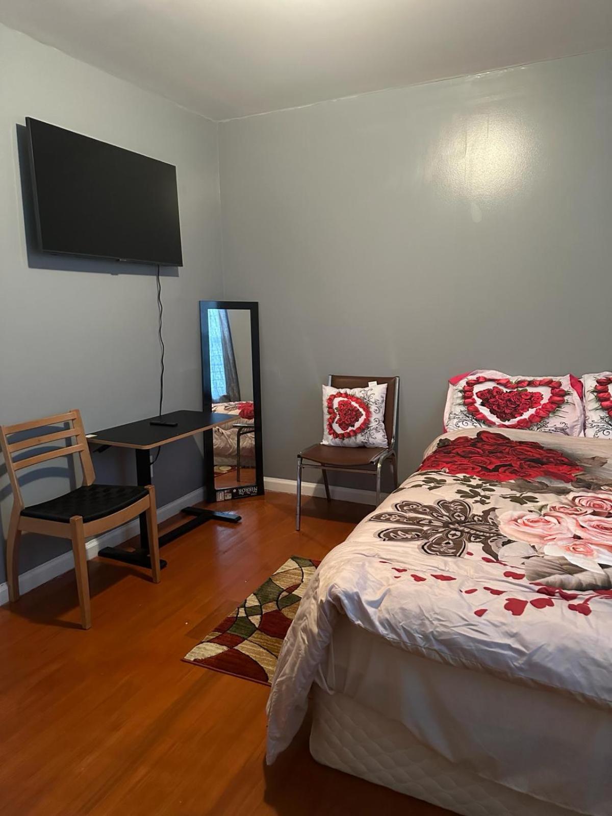 Divine Villa And Resorts 67 Sherman 5Mins To Ewr Airport And 4Mins To Penn Station Newark, 20Mins To New York Exterior photo